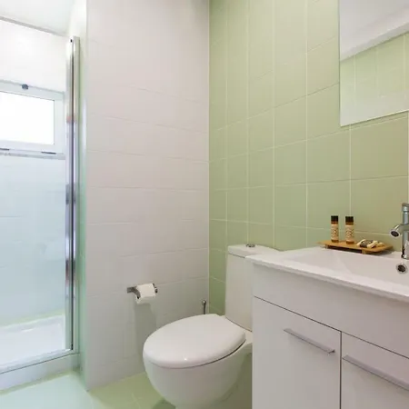 The Colony Bed & Breakfast 3*