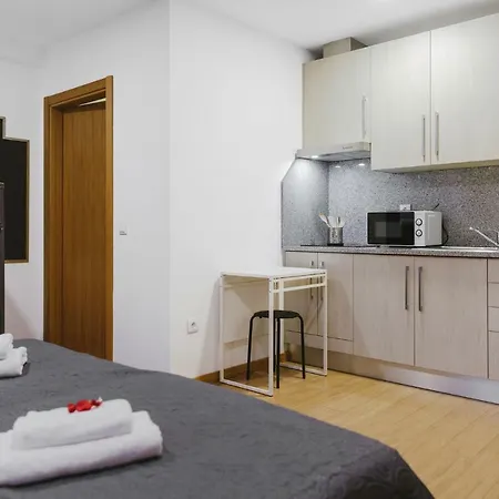 The Colony 3*